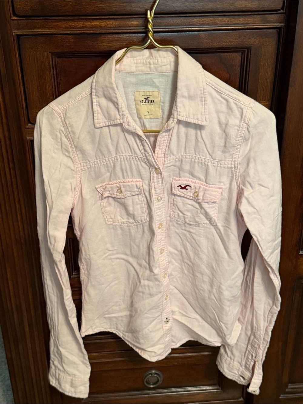 Hollister Pale Pink Long-Sleeve Button Down Shirt